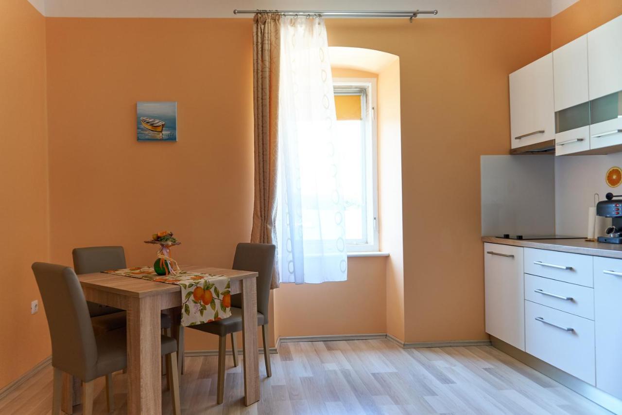 Apartments Nives Cres Exterior foto